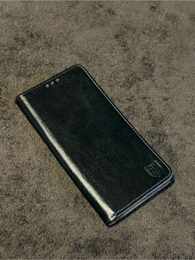 Brand New ZZXX Leather Bi-Fold iPhone 17 Wallet Phone Case
